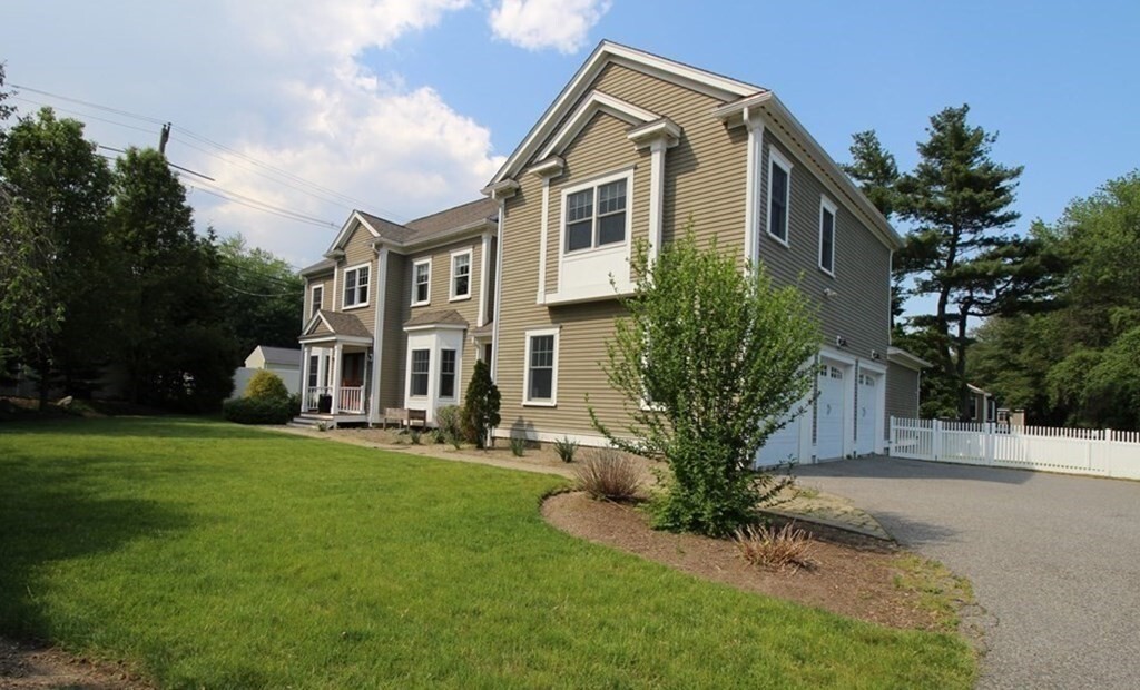 118 Worthen Rd in Lexington, MA - Building Photo