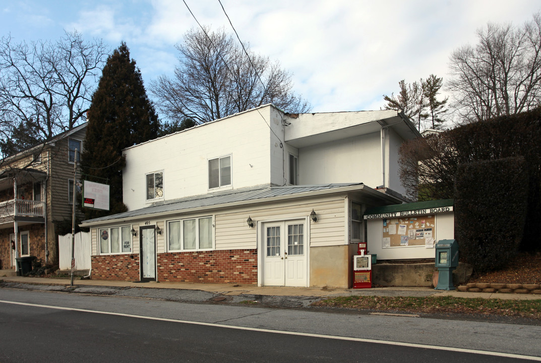 405 W Main St in Middletown, MD - Building Photo