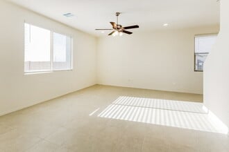 13121 N Loralei Dr in Marana, AZ - Building Photo - Building Photo