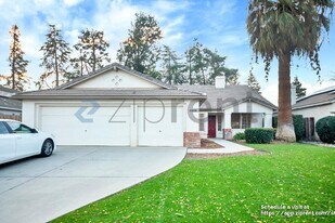 3809 Burnaby Dr in Bakersfield, CA - Building Photo