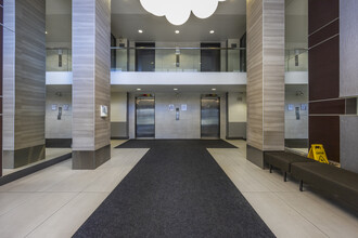 Cedarwood Suites in Toronto, ON - Building Photo - Building Photo