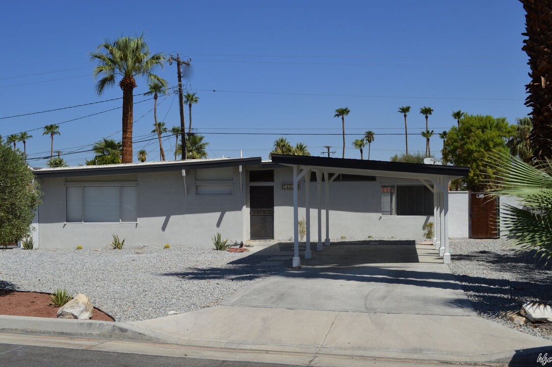 74338 Chicory St in Palm Desert, CA - Building Photo