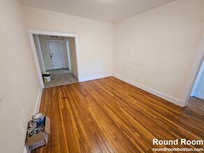25 Mount Hood Rd in Boston, MA - Building Photo - Building Photo