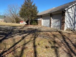 20410 Hawkridge Ln in Dixon, MO - Foto de edificio - Building Photo