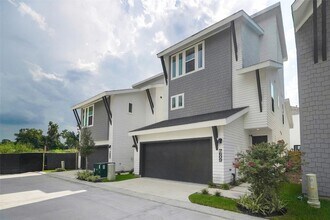7609 Victory Reserve St in Houston, TX - Building Photo - Building Photo