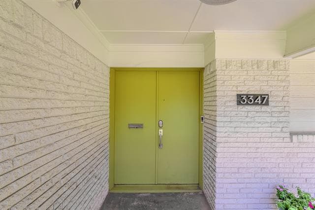 3347 Latham Dr in Dallas, TX - Building Photo - Building Photo