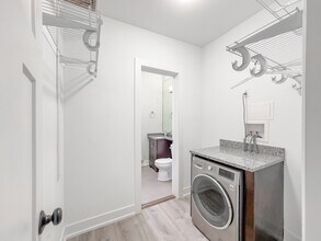 706 W Brompton in Chicago, IL - Building Photo - Building Photo