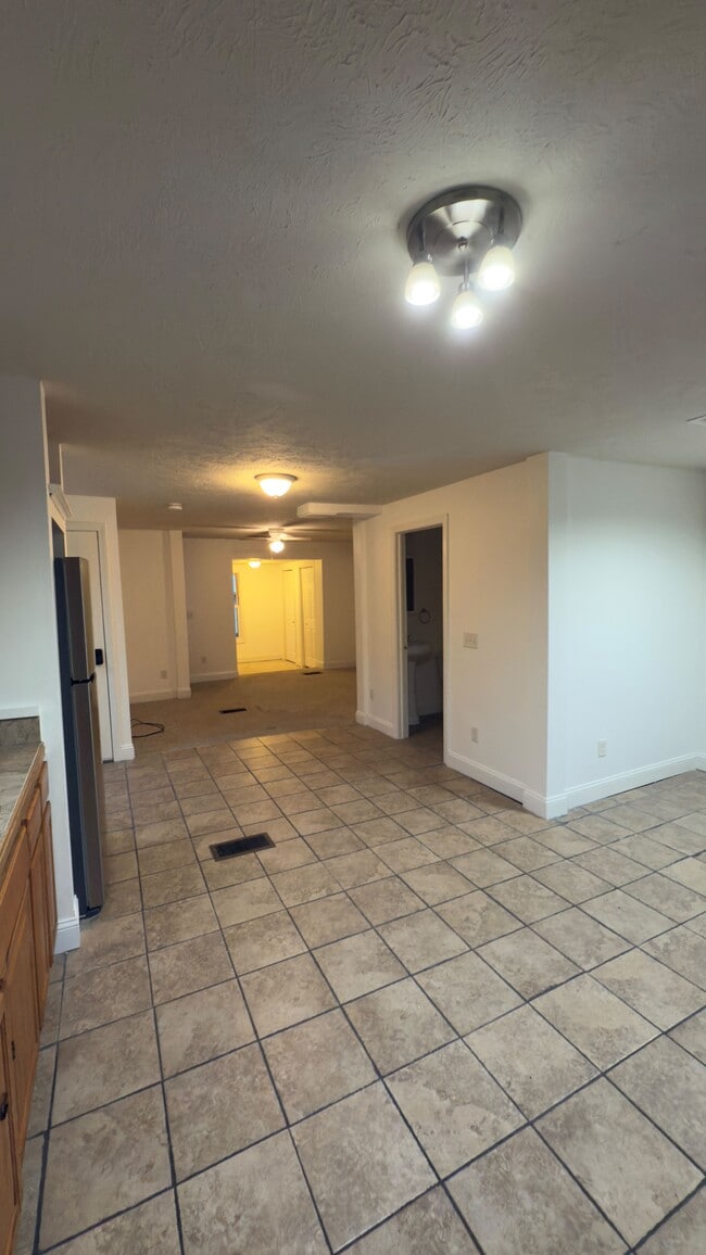 6 Lower Gilman St, Unit 8 in St. Albans, VT - Building Photo - Building Photo
