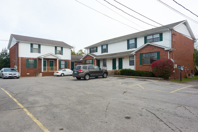 Golf View Apartments in Clarksville, TN - Foto de edificio - Building Photo