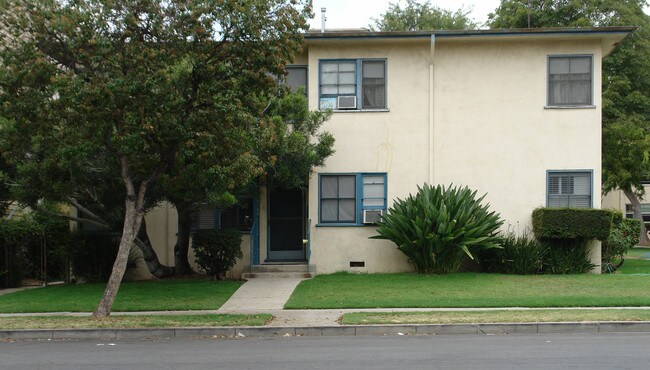 2315 Merton Ave in Los Angeles, CA - Foto de edificio - Building Photo