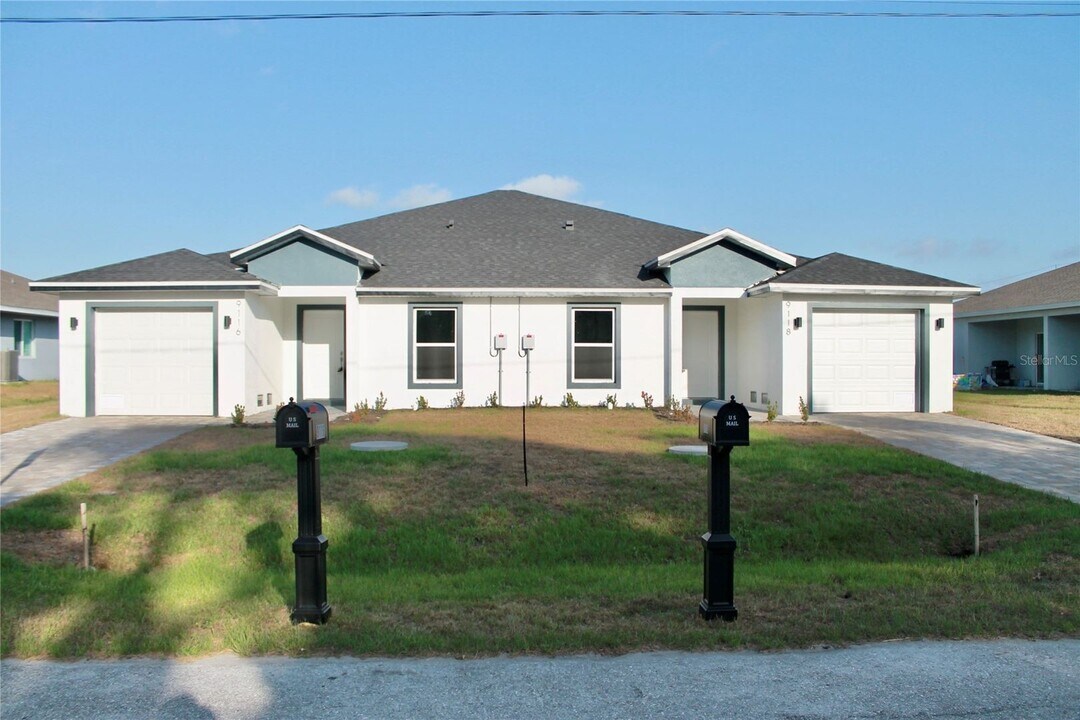9116 Agate St in Port Charlotte, FL - Building Photo
