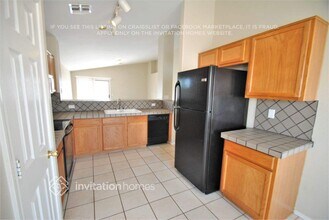 1660 S Silver Dr in Apache Junction, AZ - Building Photo - Building Photo