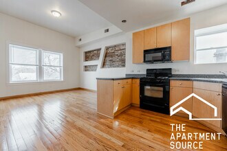 1822 N Campbell Ave, Unit 1 in Chicago, IL - Building Photo - Building Photo