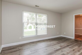 1410 Rowemont Dr in Durham, NC - Foto de edificio - Building Photo