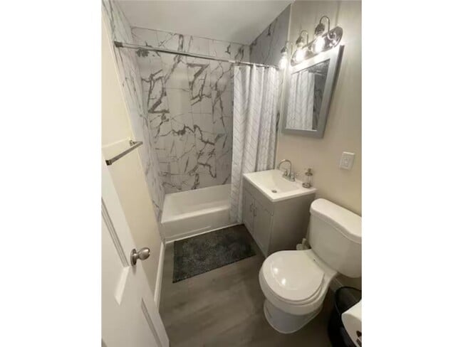 3271 Library Ln in Minneapolis, MN - Building Photo - Building Photo
