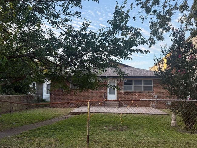 118 SW 1st St in Moore, OK - Building Photo - Building Photo