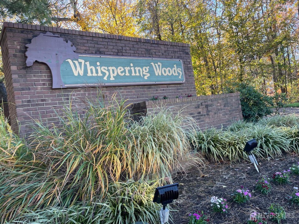 5192 Beech Ct in Monmouth Junction, NJ - Building Photo