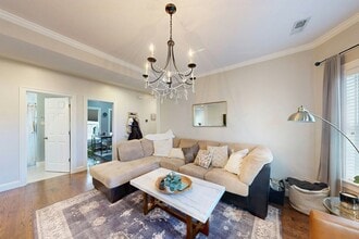 38 Pearl St in Everett, MA - Building Photo - Building Photo