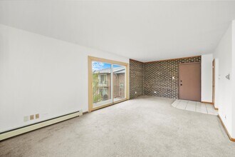 9016 W 140th St in Orland Park, IL - Building Photo - Building Photo