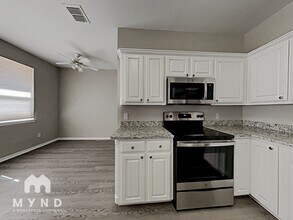 2209 Country Brook Dr in Weatherford, TX - Foto de edificio - Building Photo
