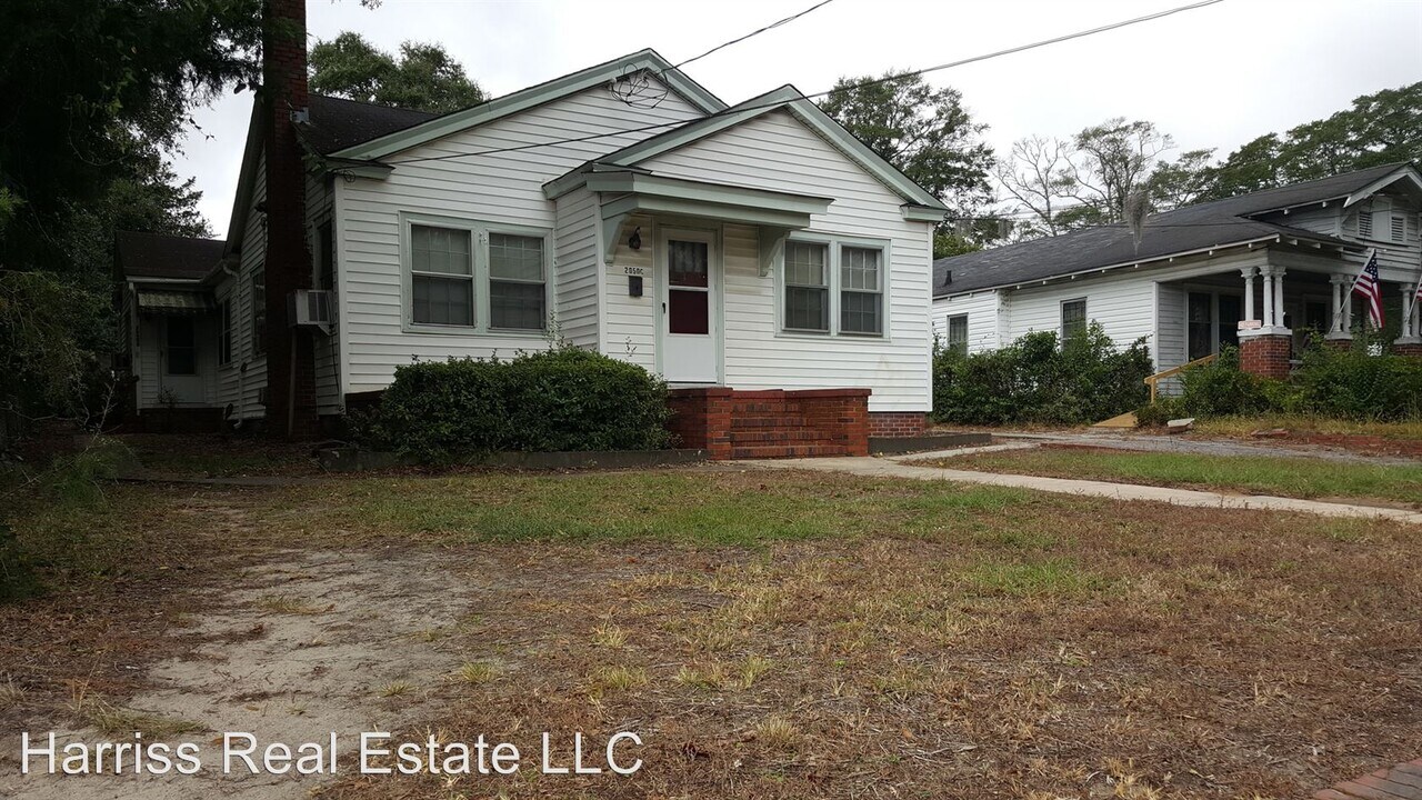 2050 Carolina Beach Rd in Wilmington, NC - Building Photo