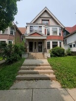2922-2924 W Juneau Ave. - 3 Unit in Milwaukee, WI - Building Photo