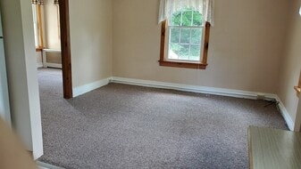 122 Curtis Ave, Unit Apt. #2 in Dalton, MA - Building Photo