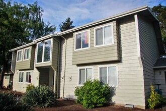 Cornell Place in Hillsboro, OR - Foto de edificio - Building Photo