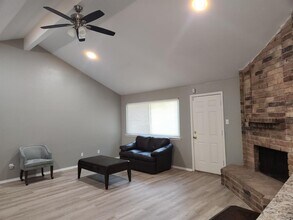 7426 Daylight Ln in Houston, TX - Building Photo - Building Photo