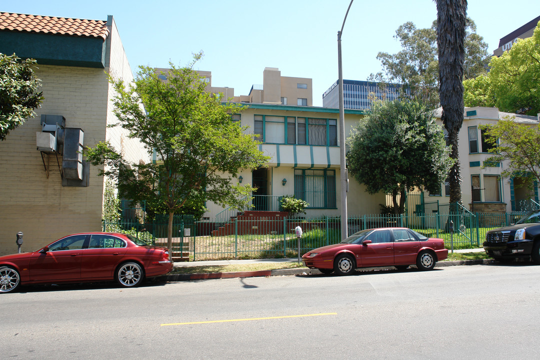 616 S Catalina St in Los Angeles, CA - Foto de edificio