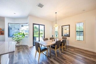 16854 87th Ln N in The Acreage, FL - Building Photo - Building Photo