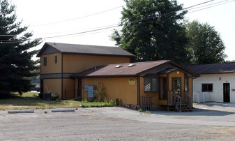 285 S Chestnut St in Monrovia, IN - Building Photo