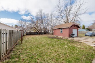 35 W 14th Ave in Oshkosh, WI - Building Photo - Building Photo