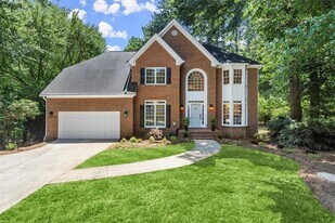 6430 Bannerhorn Run in Alpharetta, GA - Building Photo