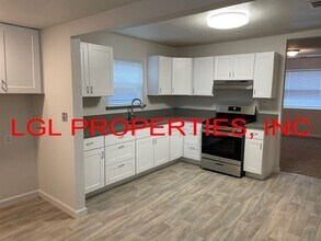3455 Taylor St in Sacramento, CA - Building Photo - Building Photo