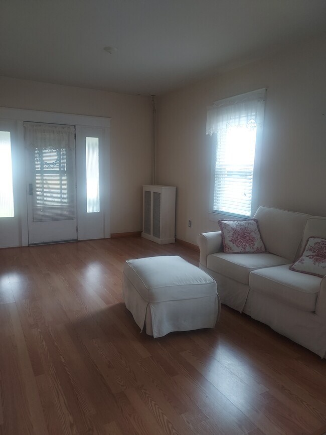 418 Moosic Rd Rentals in Old PA