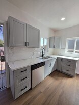 3260-3264 Steel St in San Diego, CA - Building Photo