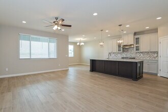 13854 E Red Oaks Dr in Vail, AZ - Building Photo - Building Photo