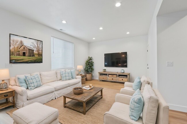 165 550 in Richmond, UT - Building Photo - Building Photo