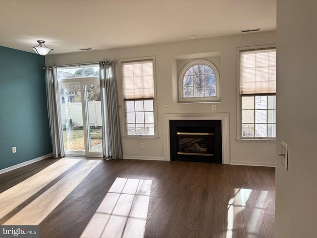 28400 Pinehurst Cir in Easton, MD - Building Photo - Building Photo