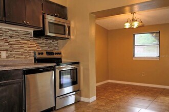 882 Prim Dr in Orlando, FL - Building Photo - Building Photo