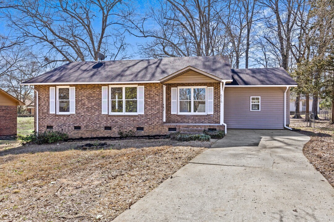 515 Richards Rd in Chester, SC - Building Photo