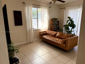 2929 SE 2nd St in Homestead, FL - Building Photo - Building Photo