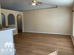 12244 Pine Bluff St in Spring Hill, FL - Building Photo - Building Photo