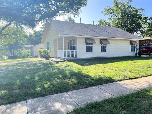 1023 Fannin St in Denton, TX - Foto de edificio - Building Photo