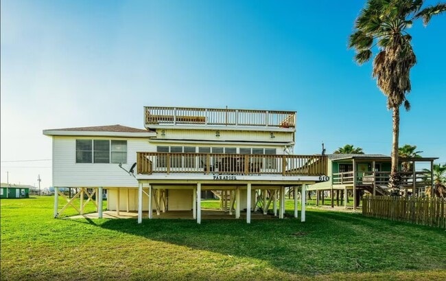 property at 610 Fort Velasco Dr