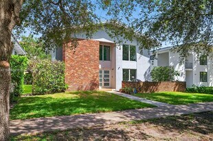 539 Menendez Ave in Coral Gables, FL - Building Photo