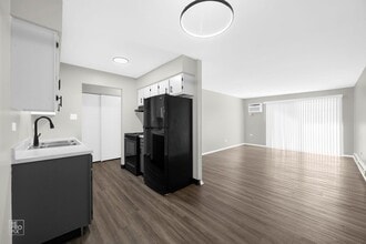 Orchard Estates Apartments in Alsip, IL - Foto de edificio - Building Photo