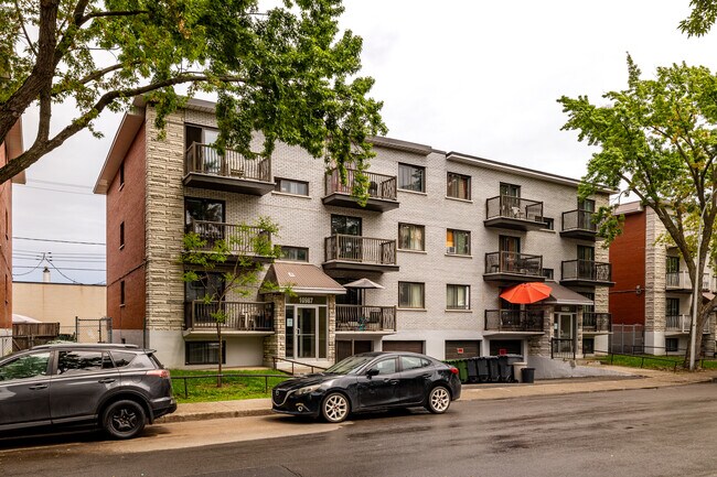 10983-10987 Gervais Av