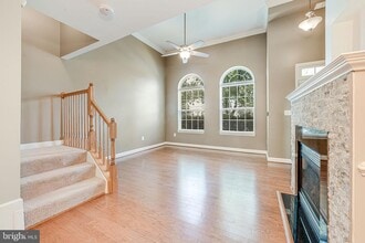 14207 St Germain Dr in Centreville, VA - Building Photo - Building Photo